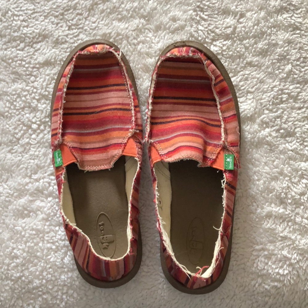Sanuk loafers